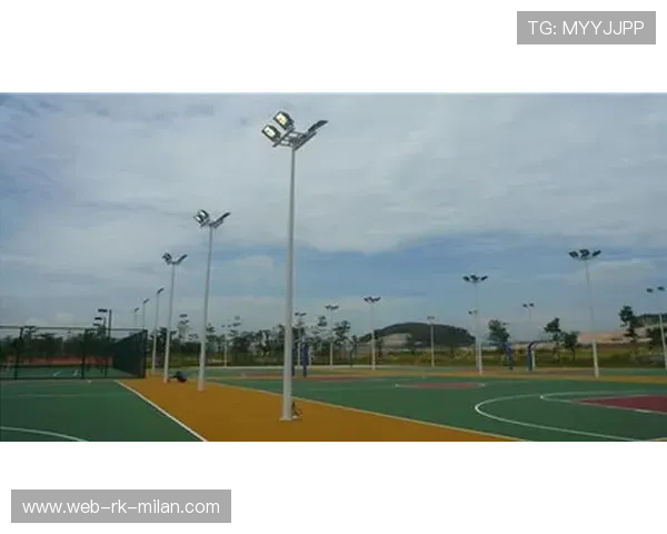 “足球场馆智能照明系统正式启用，节能环保”，足球场灯光照明方案