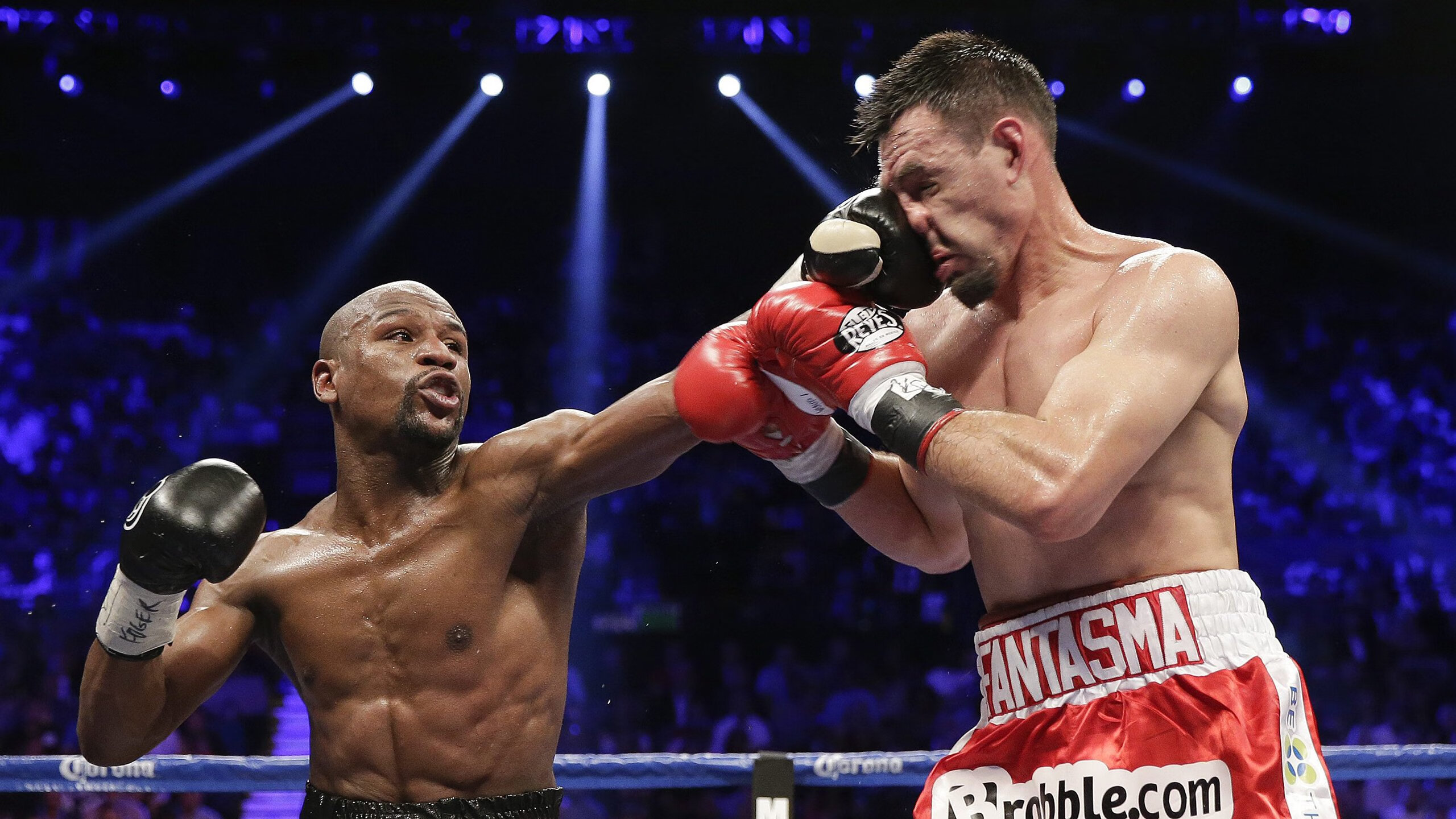 足球传奇故事再次刷屏